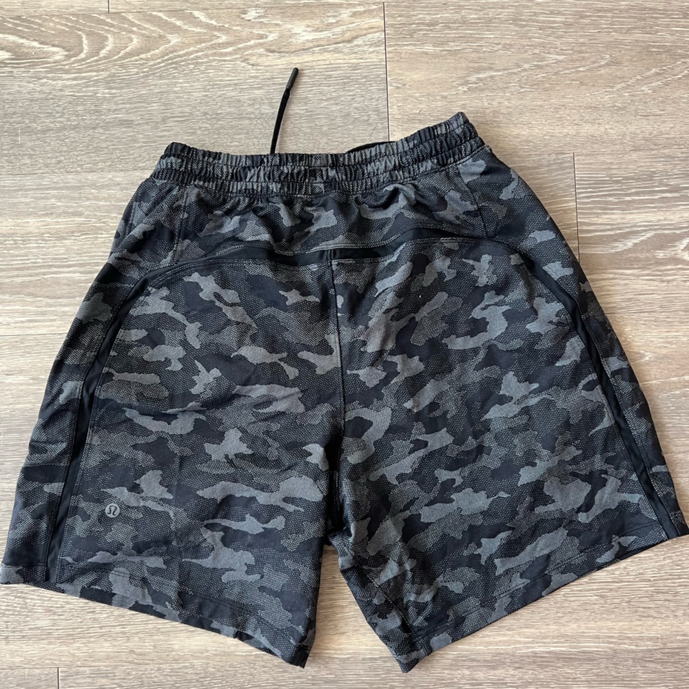 7” Camo Lulu running shorts